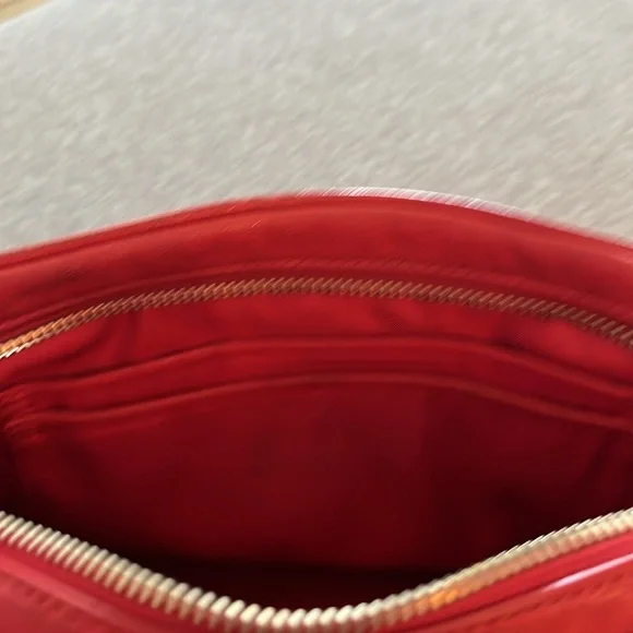 Tory Burch Fleming Red Crossbody Camera Bag - Picture 8 of 14